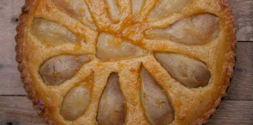 Gâteau délicieux aux poires